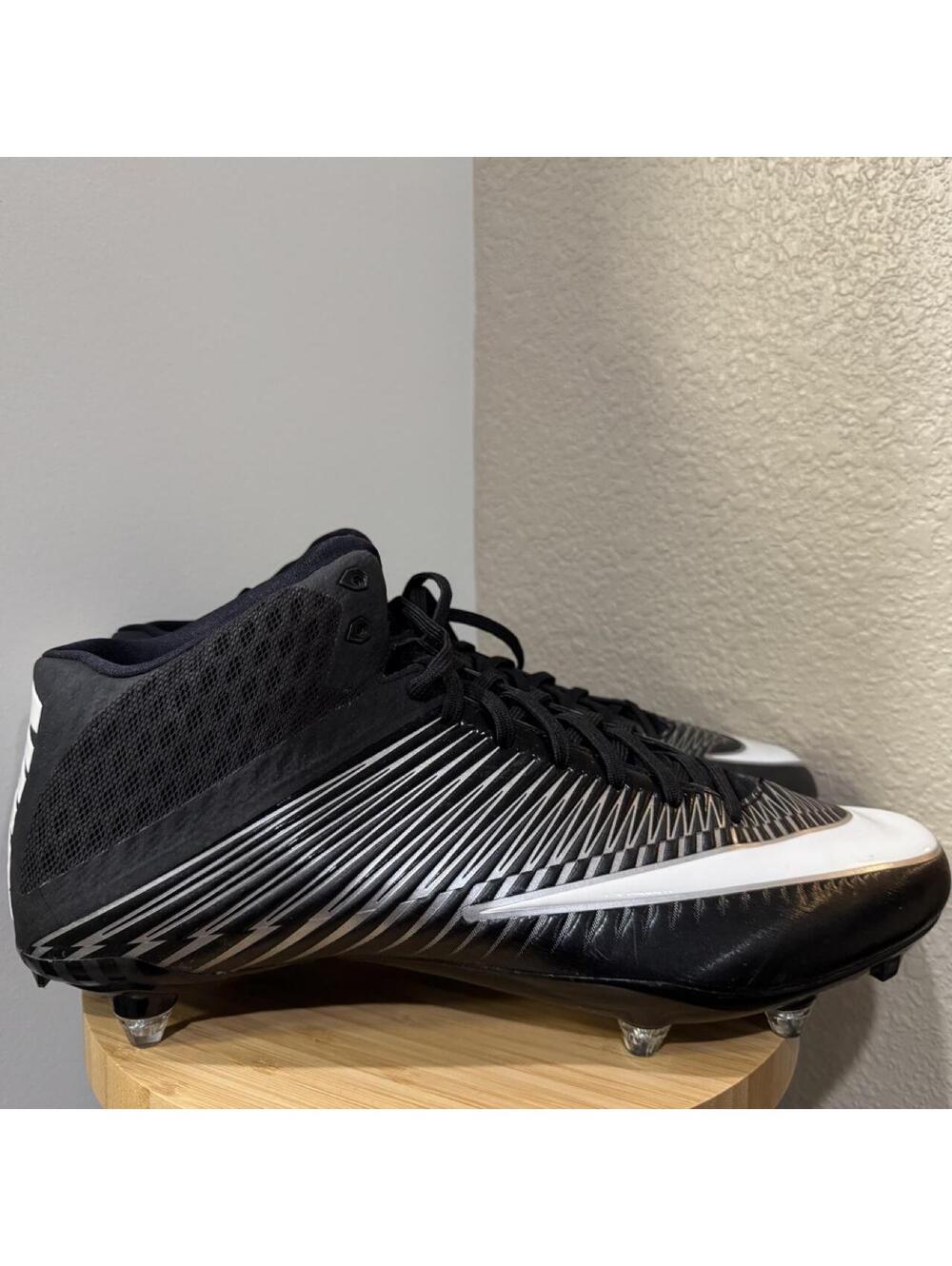 Nike Men's Black Other-footwear